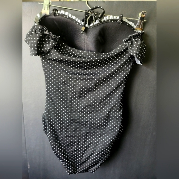 Polka Dot Ruffle One Piece Swimsuit - Picture 2 of 5